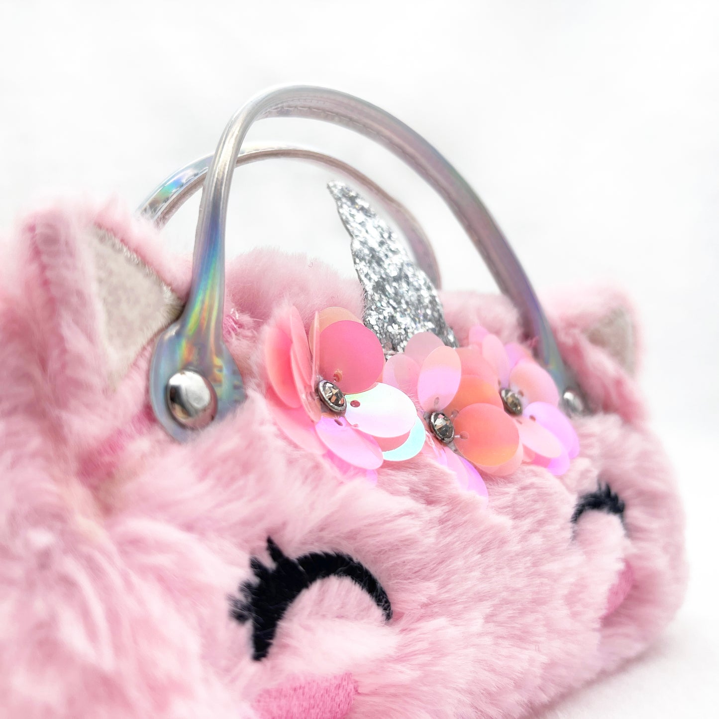 Silver Unicorn Kids Sunglasses Case — feature detail