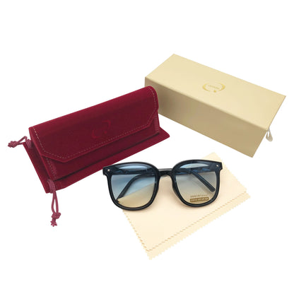 Custom Foldable Case Eyewear Packaging Set - White & Blue | Image 2 | WIKA Packing