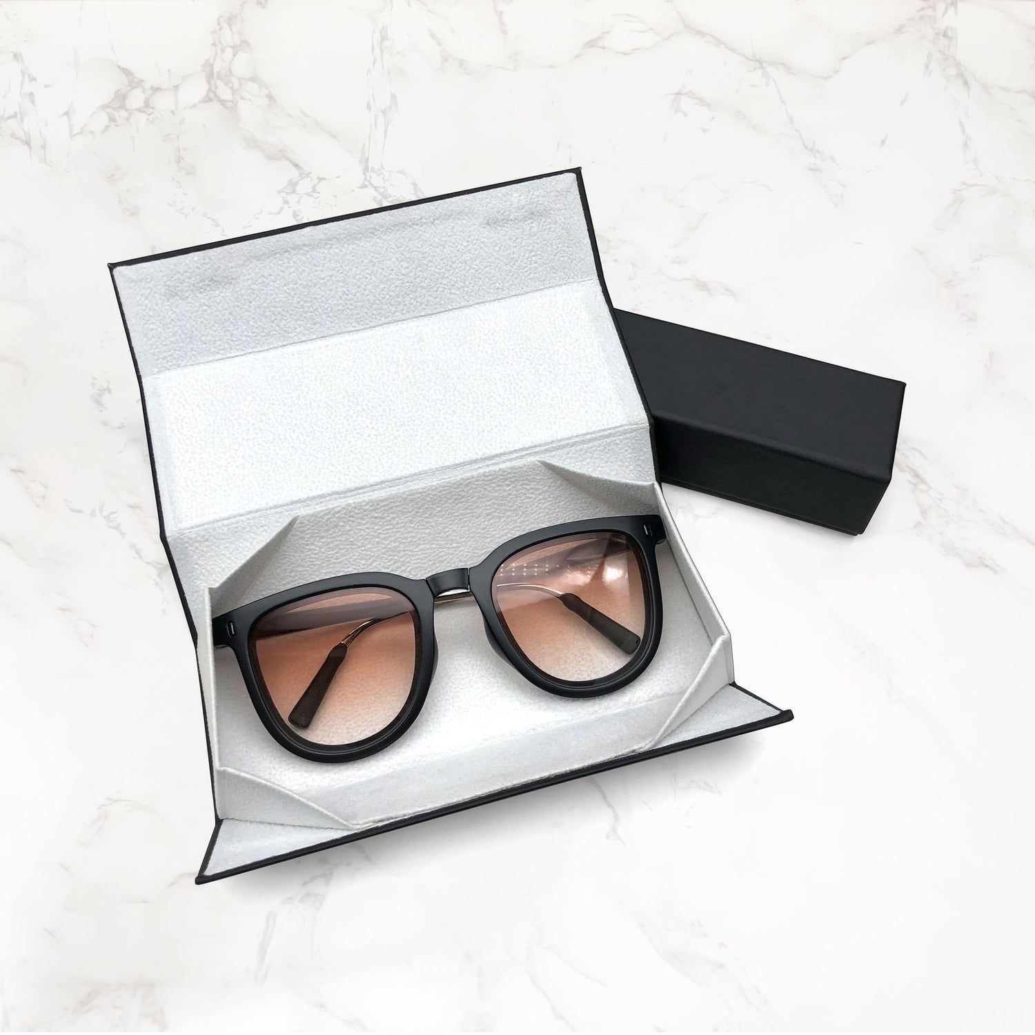 Custom Foldable Origami-Style Glasses Case | Image 2 | WIKA Packing