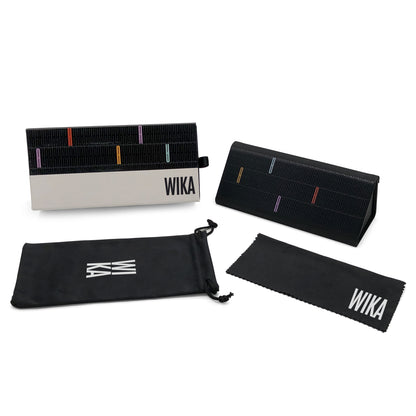Printed packaging set with a compact folded case view